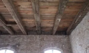 Jak wzmocnić strop w starym domu? Praktyczne metody i porady ekspertów