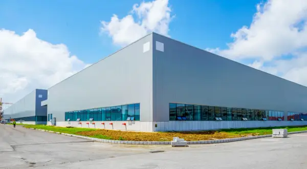 Wynajem powierzchni magazynowych – elastyczne rozwiązanie dla rozwijających się firm